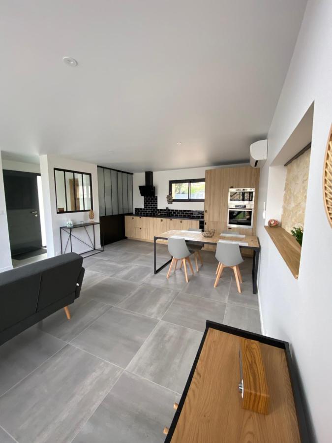 Magnifique Grange Avec Spa / Love Room Saint-André-de-Cubzac Εξωτερικό φωτογραφία